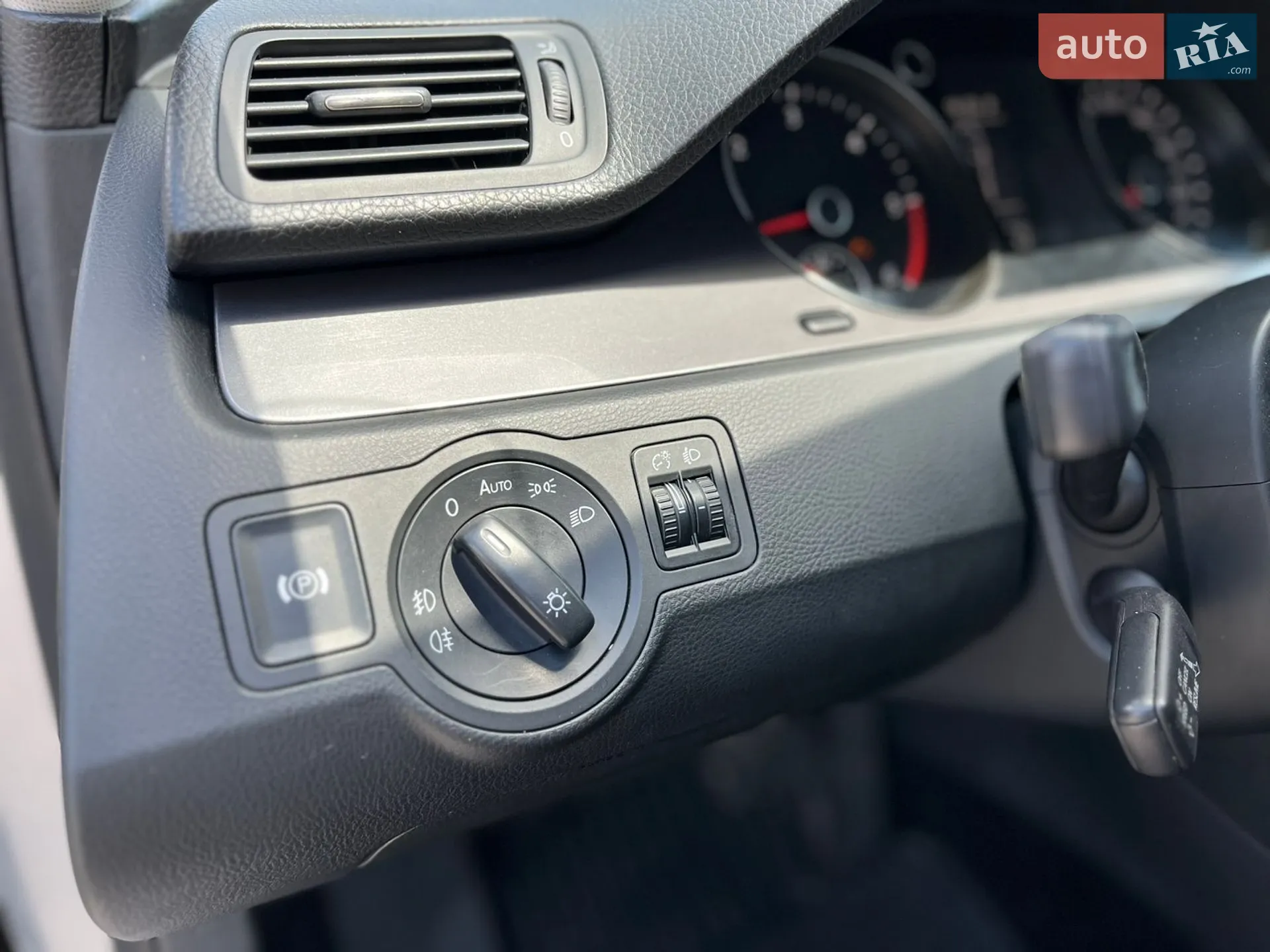 2010 Volkswagen Passat - мініатюра 10