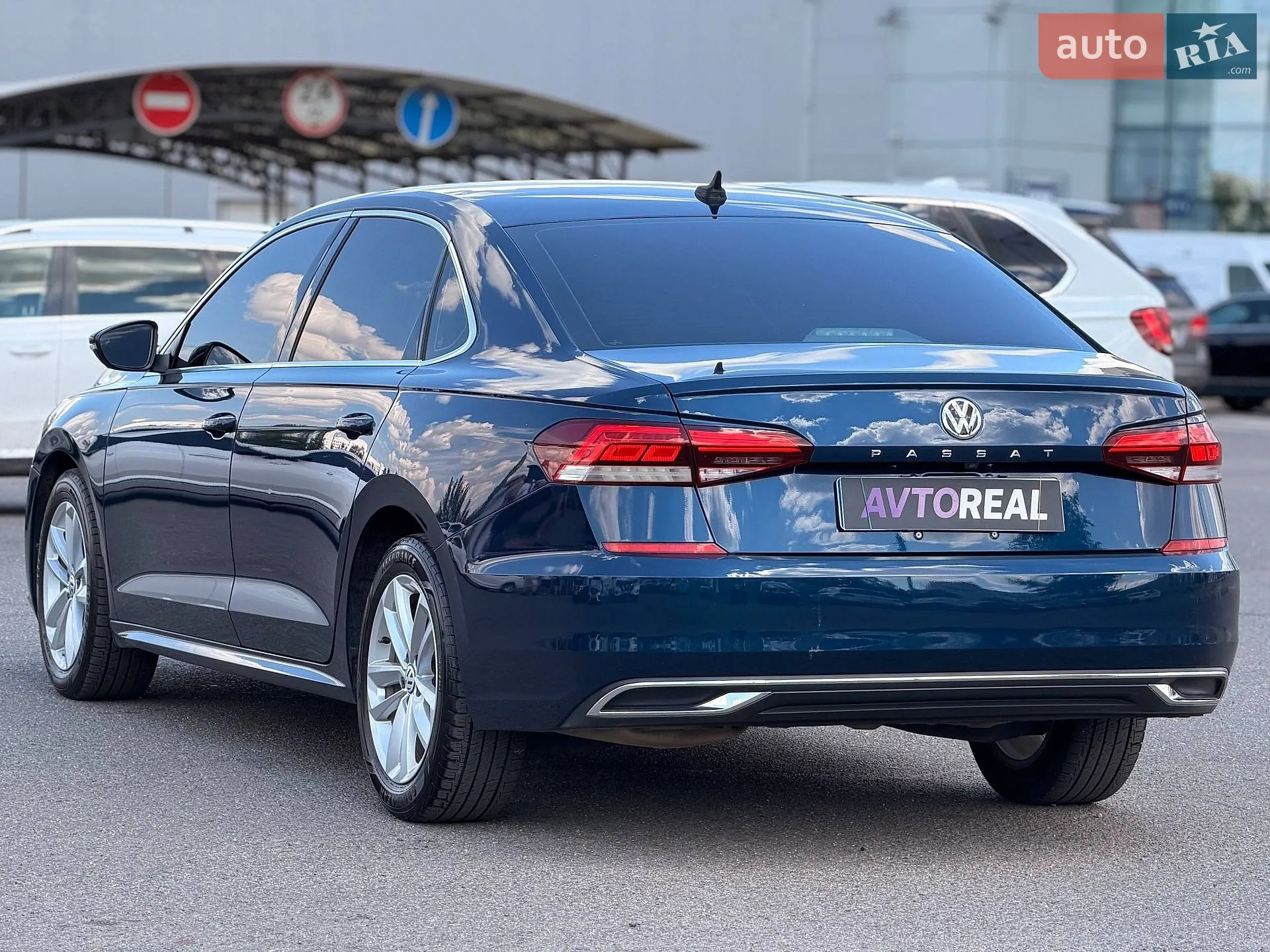 2020 Volkswagen Passat - мініатюра 24
