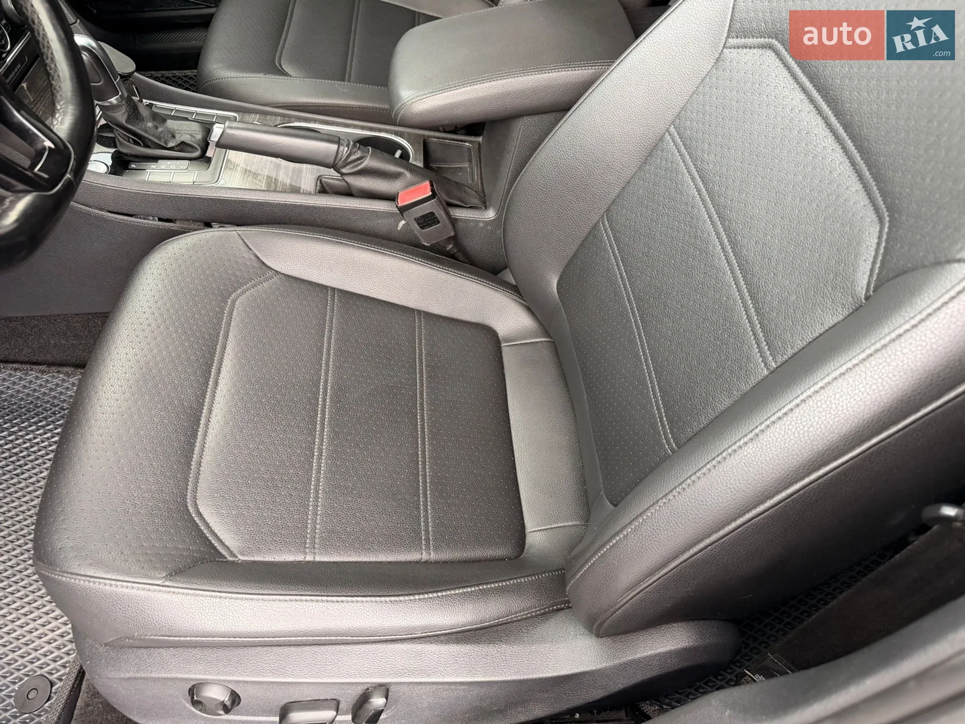 2016 Volkswagen Passat - мініатюра 21