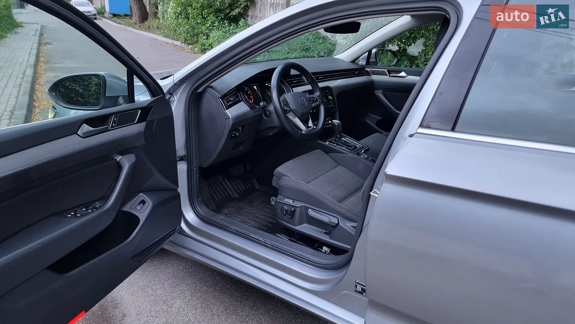 2022 Volkswagen Passat - мініатюра 21