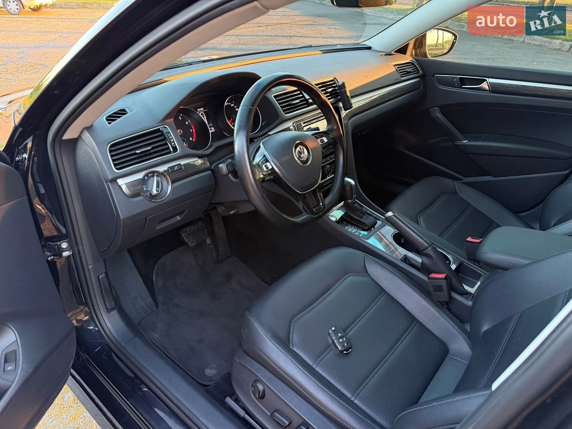2018 Volkswagen Passat - мініатюра 24