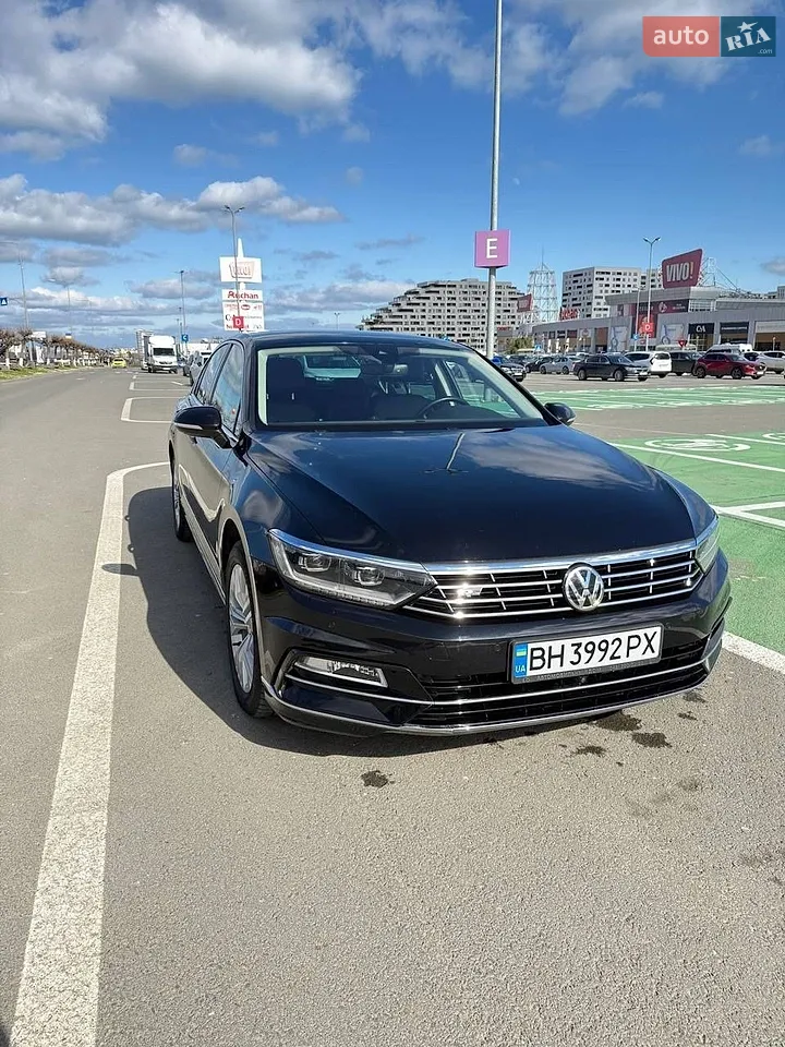 2018 Volkswagen Passat - мініатюра 11