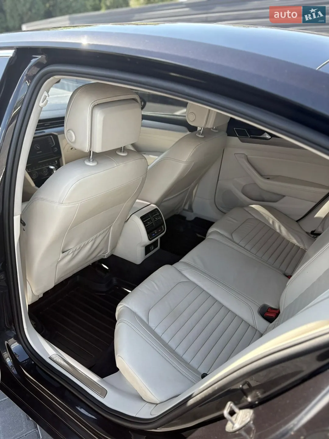 2015 Volkswagen Passat - мініатюра 9