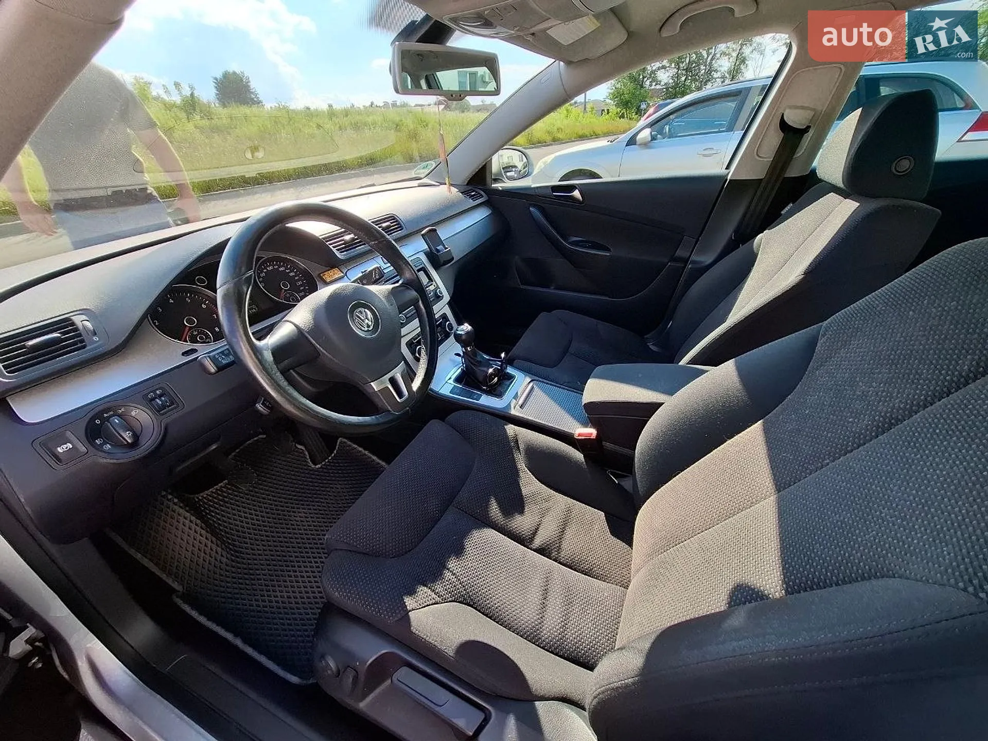 2010 Volkswagen Passat - мініатюра 4