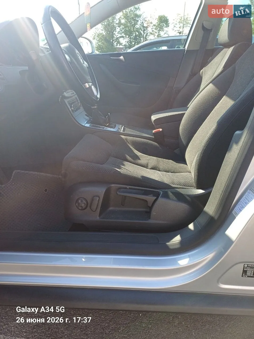 2010 Volkswagen Passat - мініатюра 9