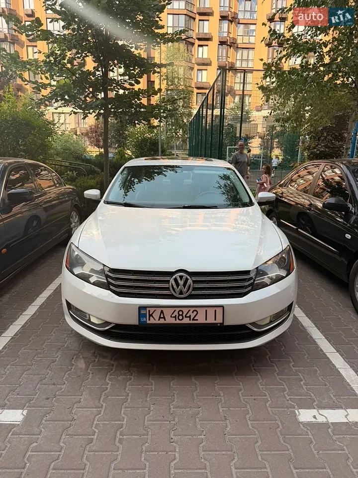 2013 Volkswagen Passat - мініатюра 15