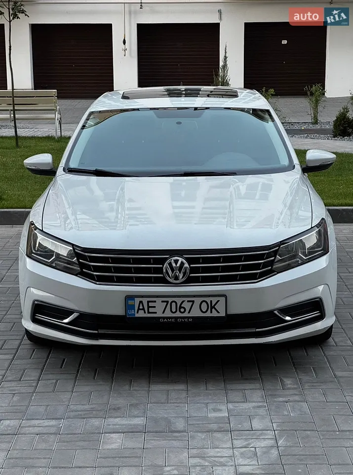 2017 Volkswagen Passat - мініатюра 18