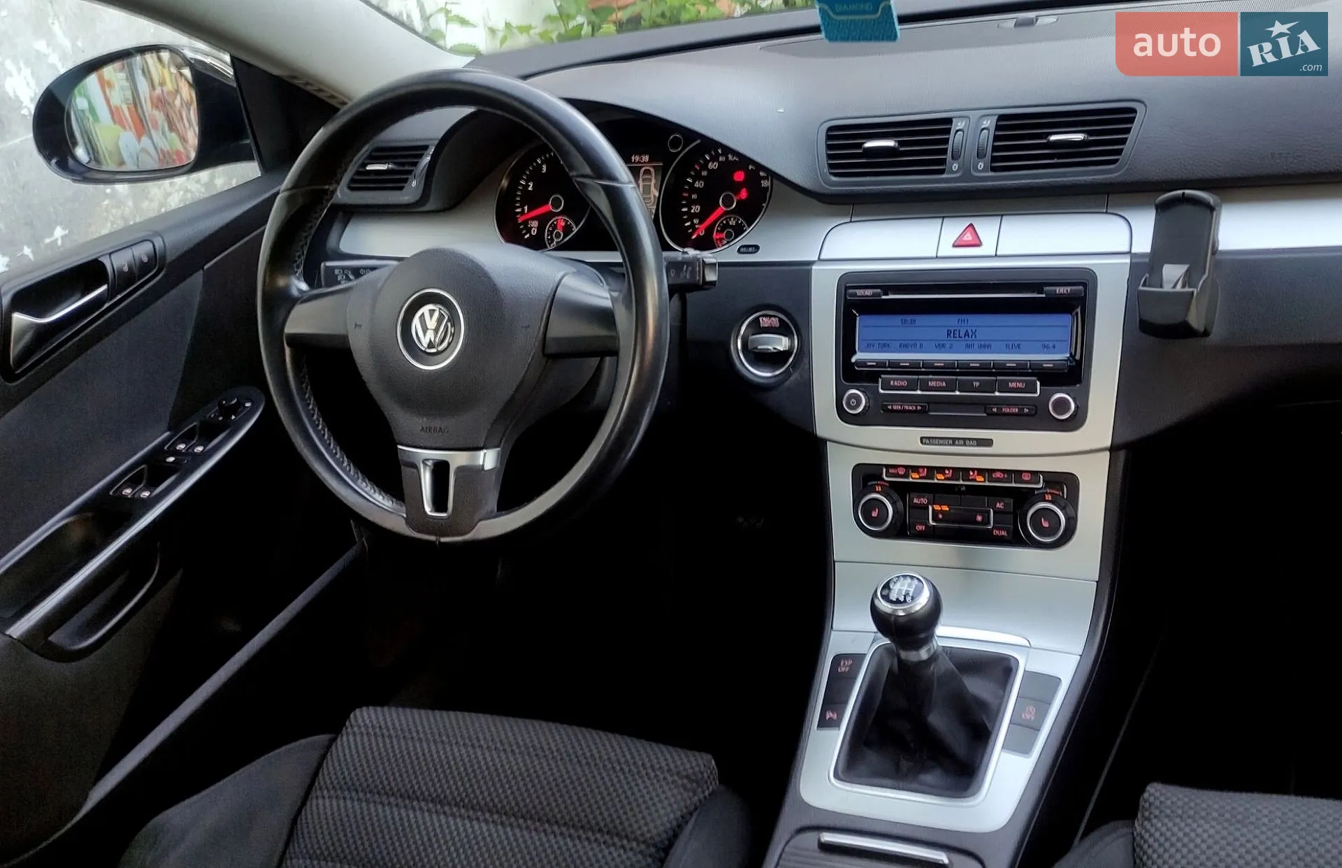 2010 Volkswagen Passat - мініатюра 25