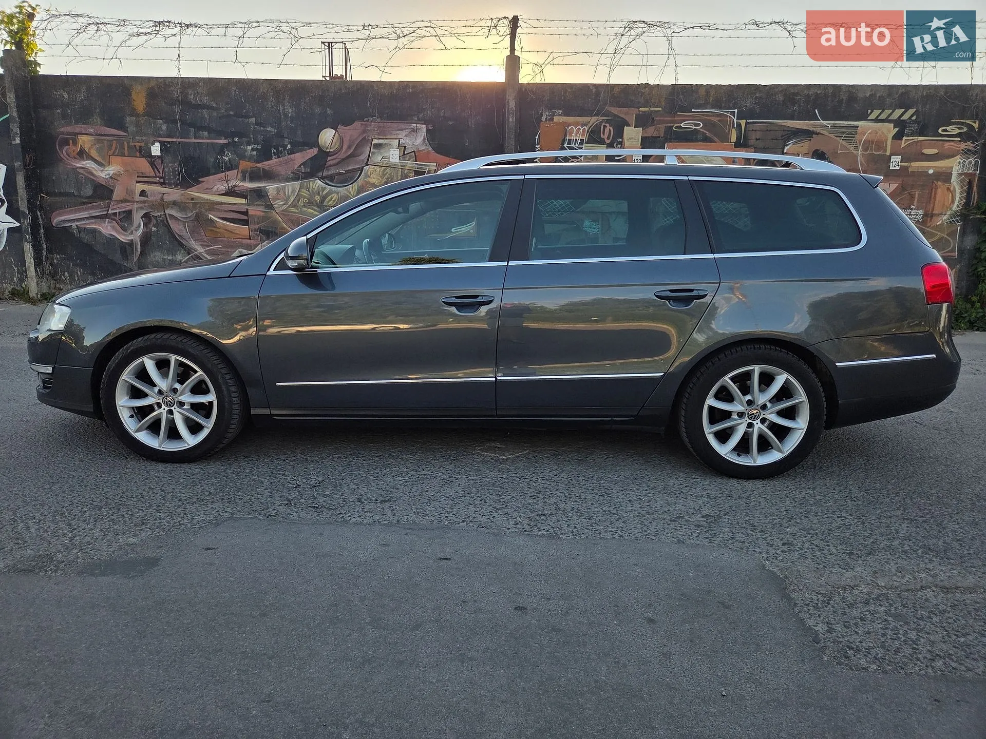 2010 Volkswagen Passat - мініатюра 8