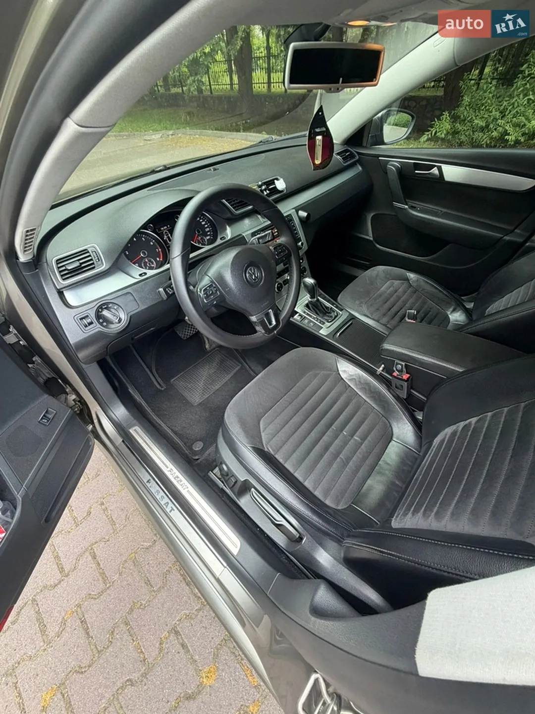 2011 Volkswagen Passat - мініатюра 104
