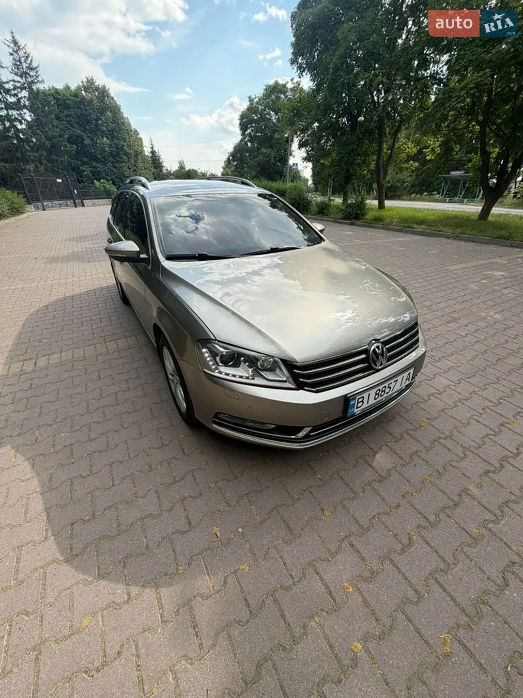 2011 Volkswagen Passat - мініатюра 2