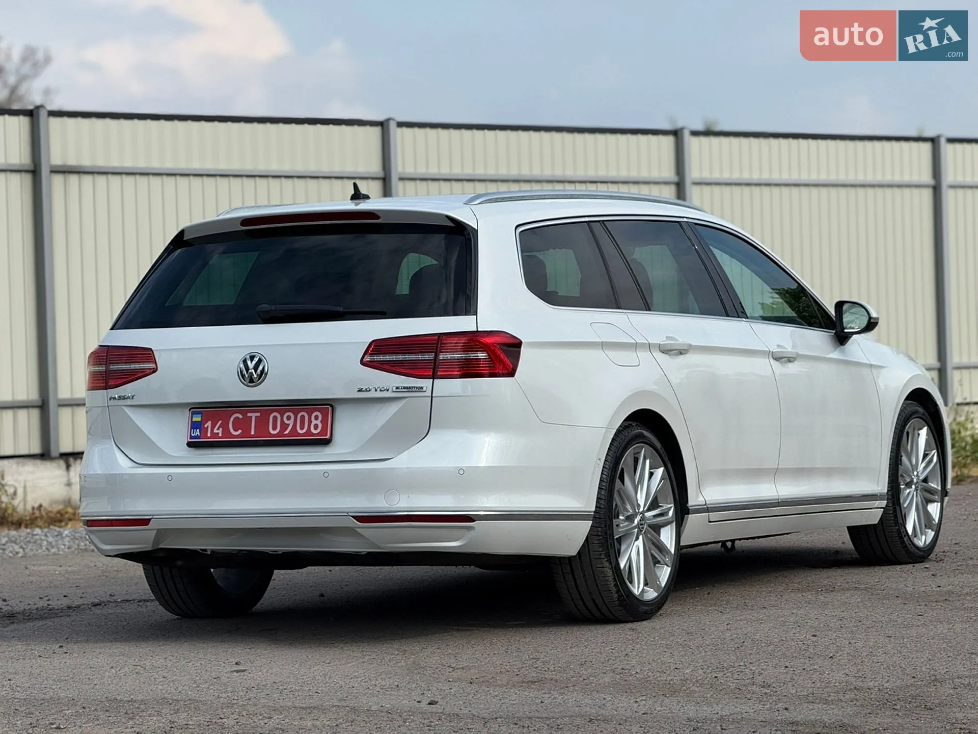 2015 Volkswagen Passat - мініатюра 17