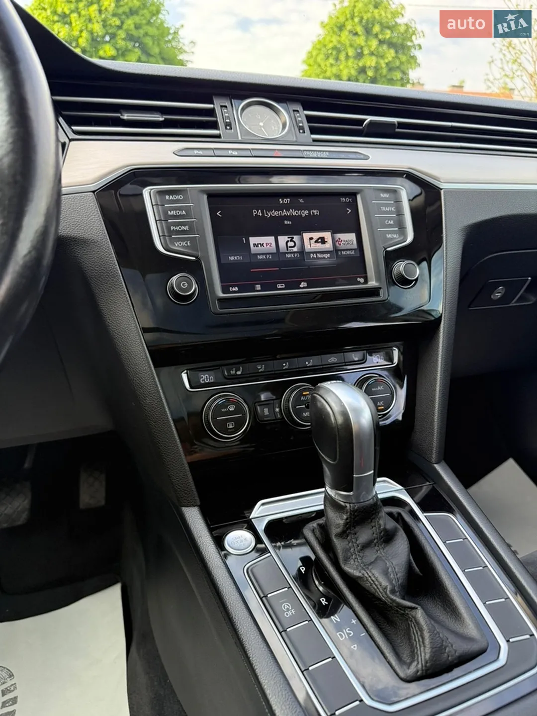 2015 Volkswagen Passat - мініатюра 27