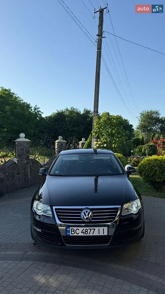 2010 Volkswagen Passat - мініатюра 13