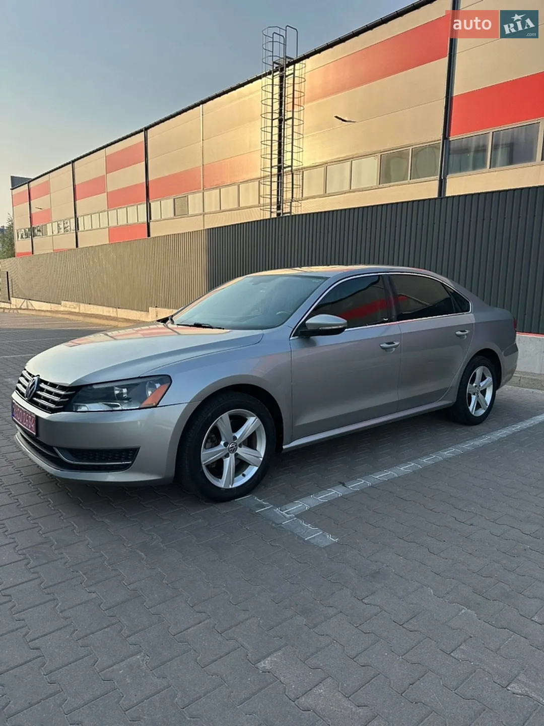 2012 Volkswagen Passat - мініатюра 2