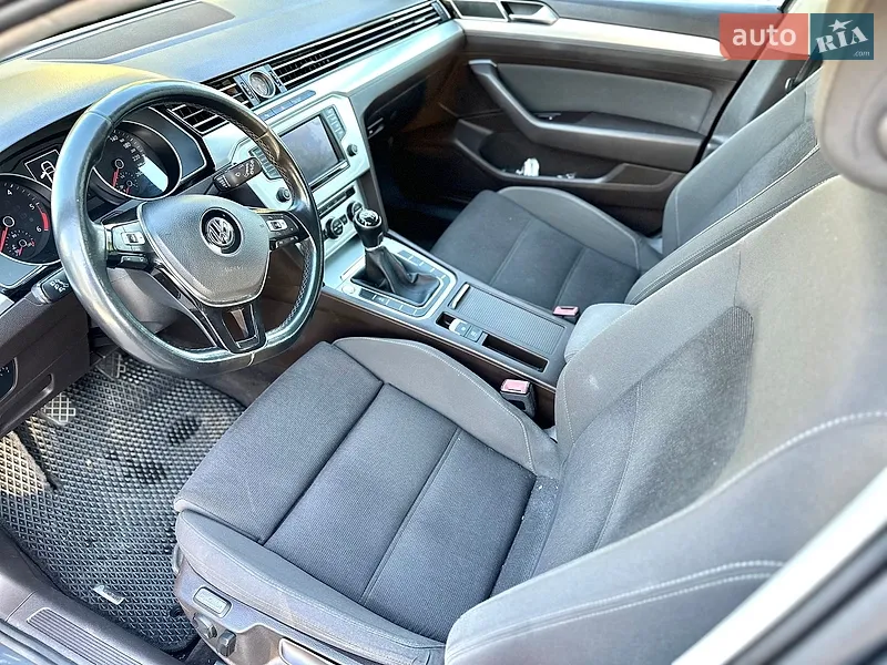 Volkswagen Passat 2015 VIN WVWZZZ3CZFE513553 фото оголошення 7 з 47