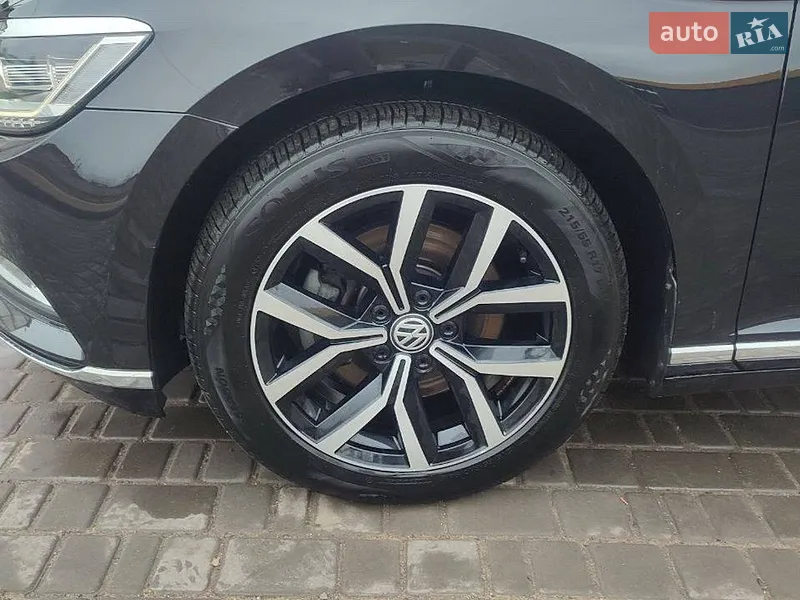 Volkswagen Passat 2017 VIN WVWZZZ3CZJE128951 фото оголошення 9 з 48