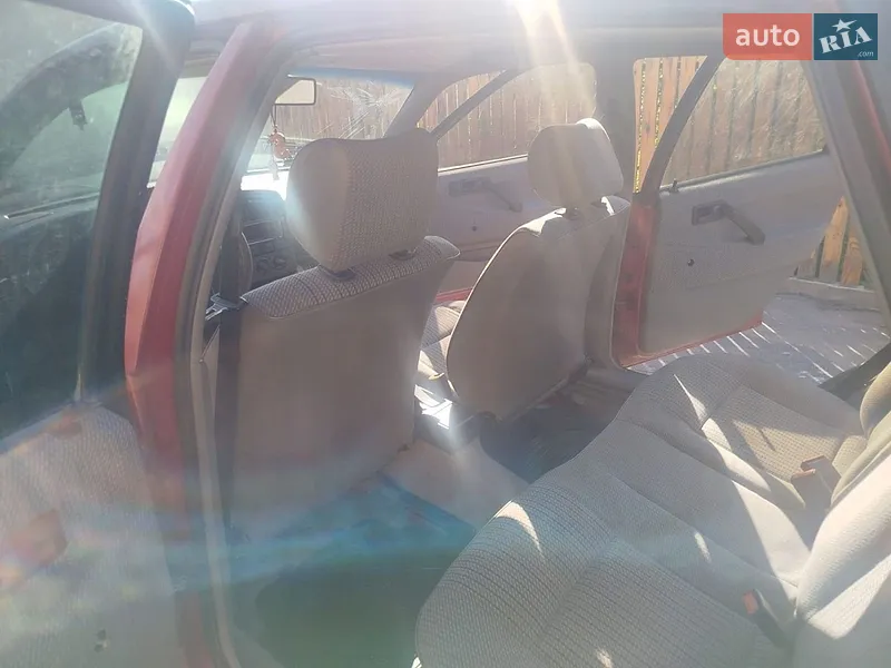 Volkswagen Passat 1992 VIN WVWZZZ31ZNE056924 фото оголошення 4 з 51