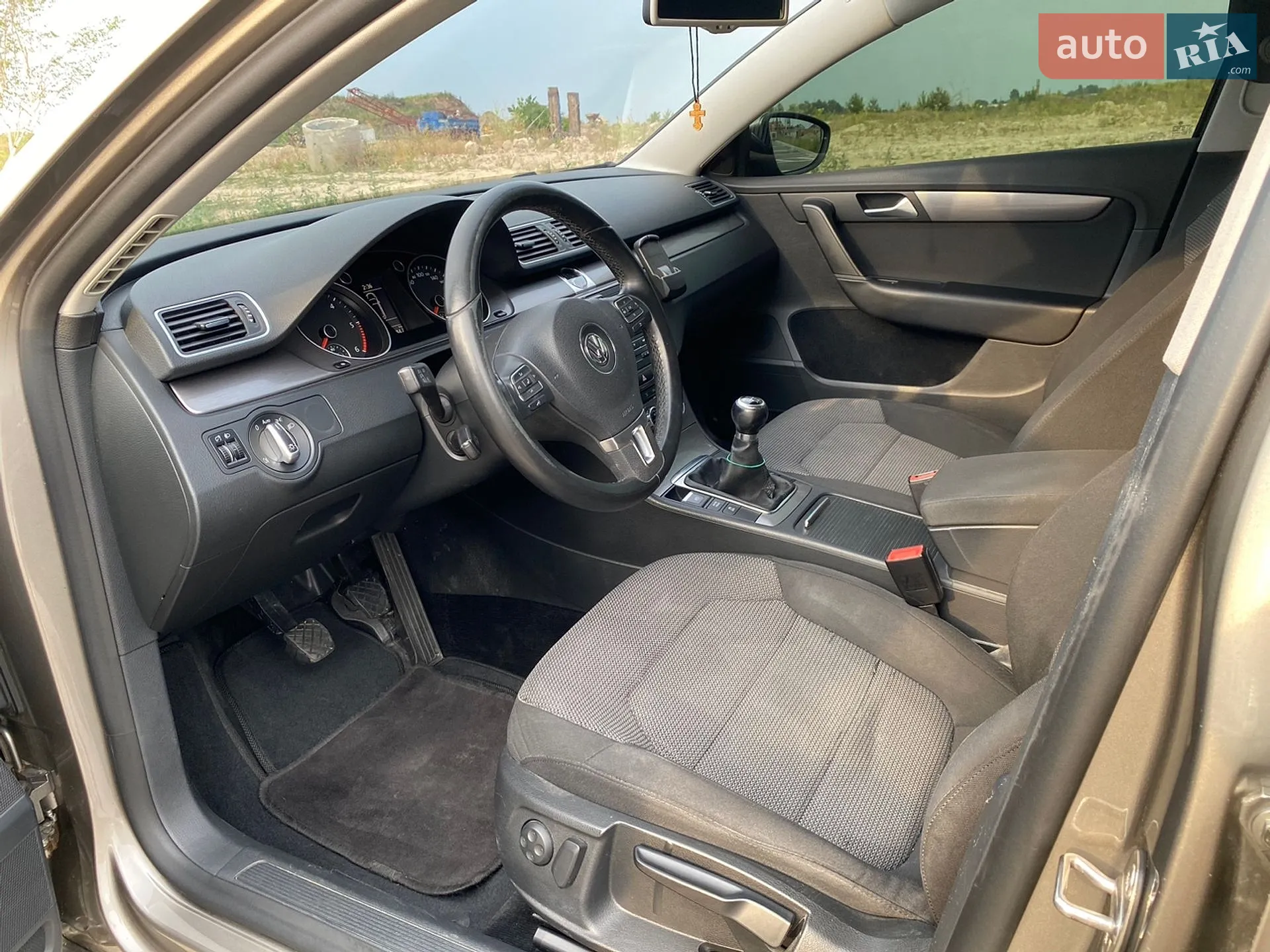 Volkswagen Passat 2012 VIN WVWZZZ3CZCE144687 фото оголошення 10 з 18