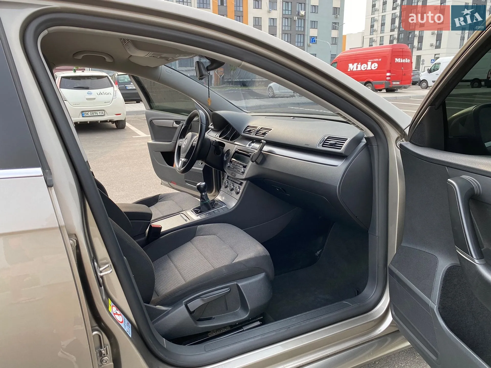 Volkswagen Passat 2012 VIN WVWZZZ3CZCE144687 фото оголошення 13 з 18