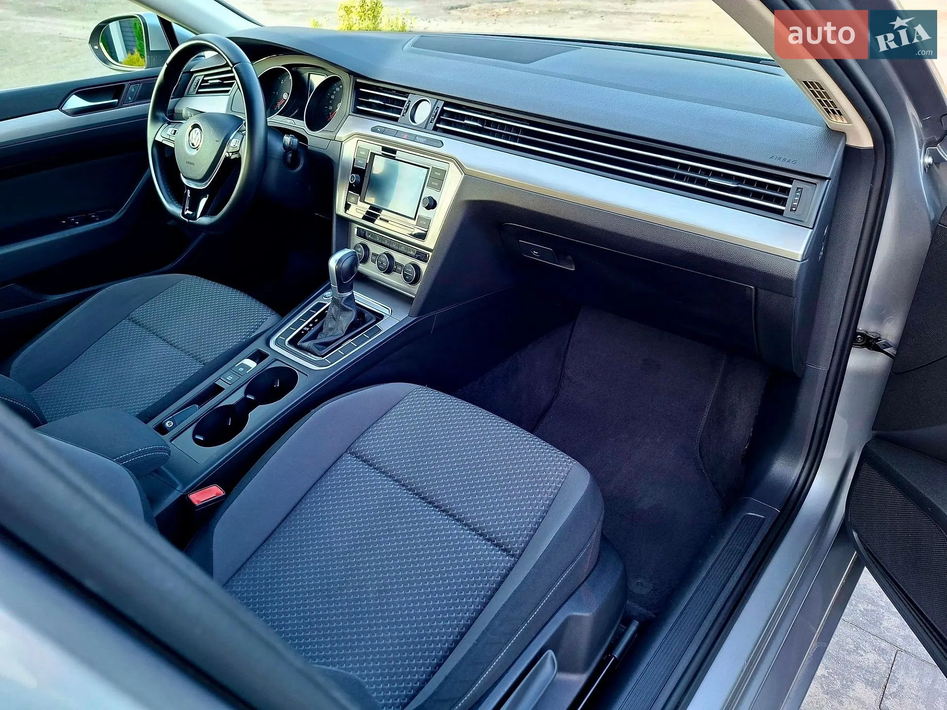 2018 Volkswagen Passat - мініатюра 19