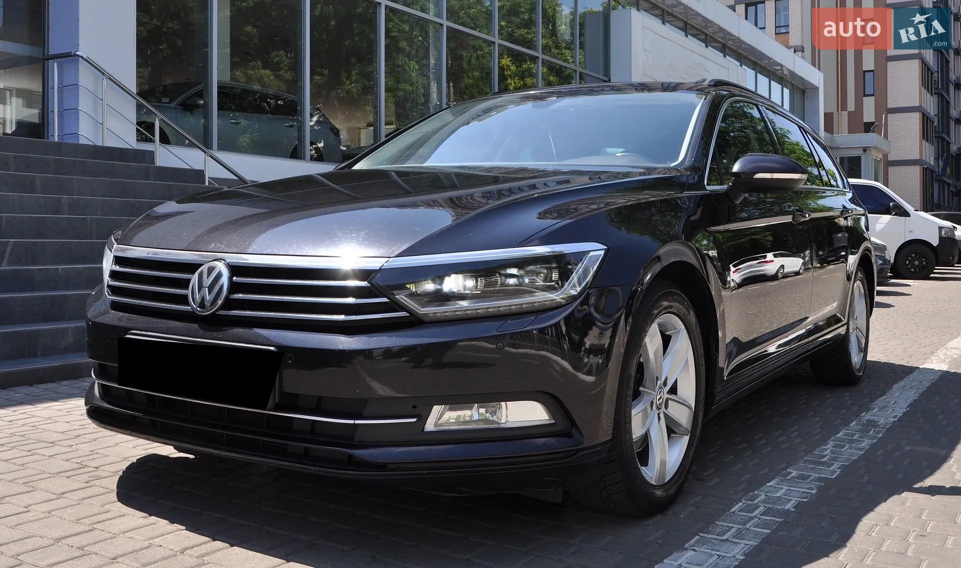 2016 Volkswagen Passat - мініатюра 2