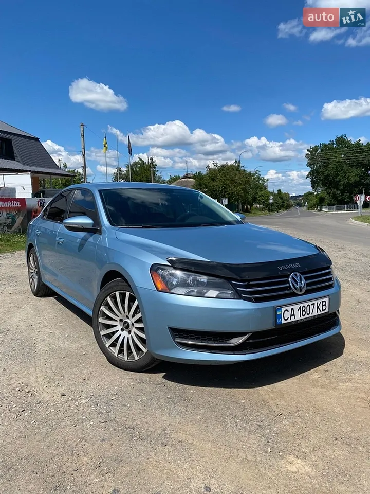 2010 Volkswagen Passat - мініатюра 13