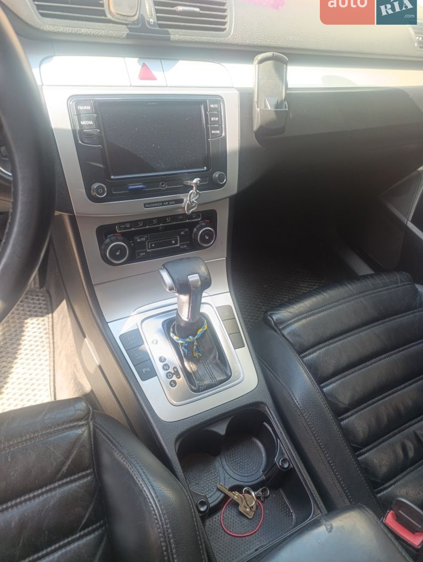 2010 Volkswagen Passat - мініатюра 7