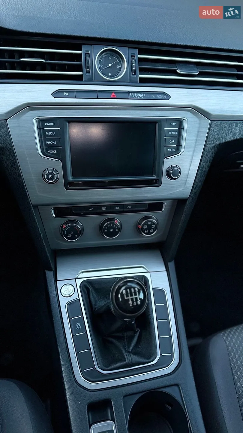 2015 Volkswagen Passat - мініатюра 19