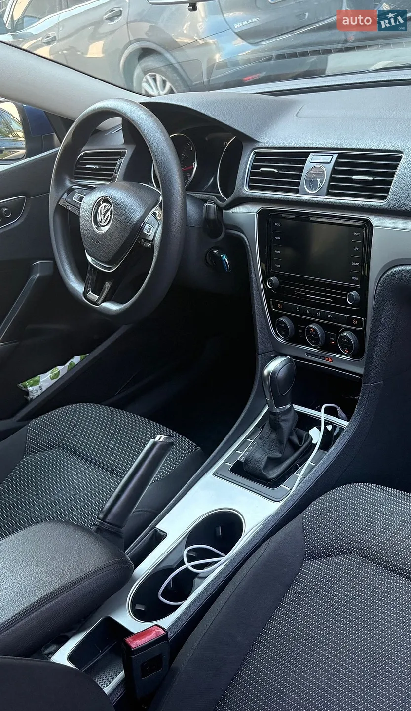 2016 Volkswagen Passat - мініатюра 5