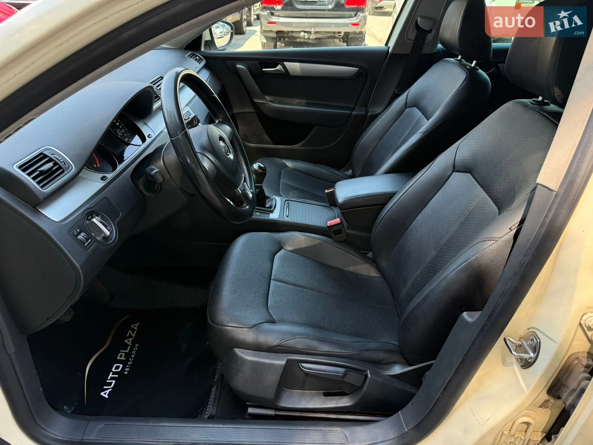 2014 Volkswagen Passat - мініатюра 31