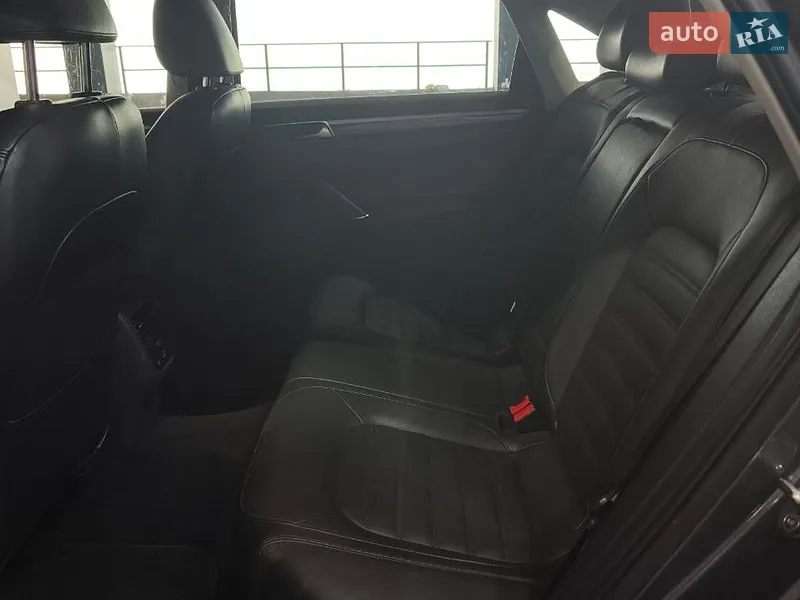 Volkswagen Passat 2018 VIN 1VWCA7A33JC044678 фото оголошення 11 з 79