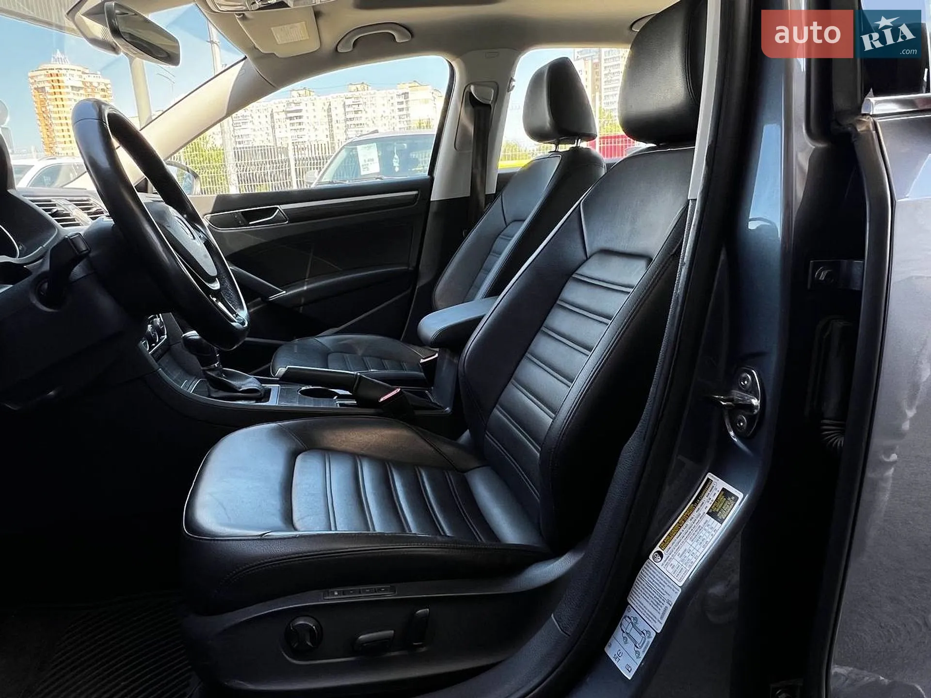2017 Volkswagen Passat - мініатюра 9