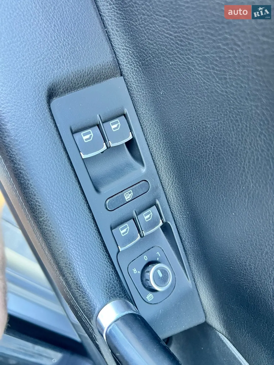 2011 Volkswagen Passat - мініатюра 19