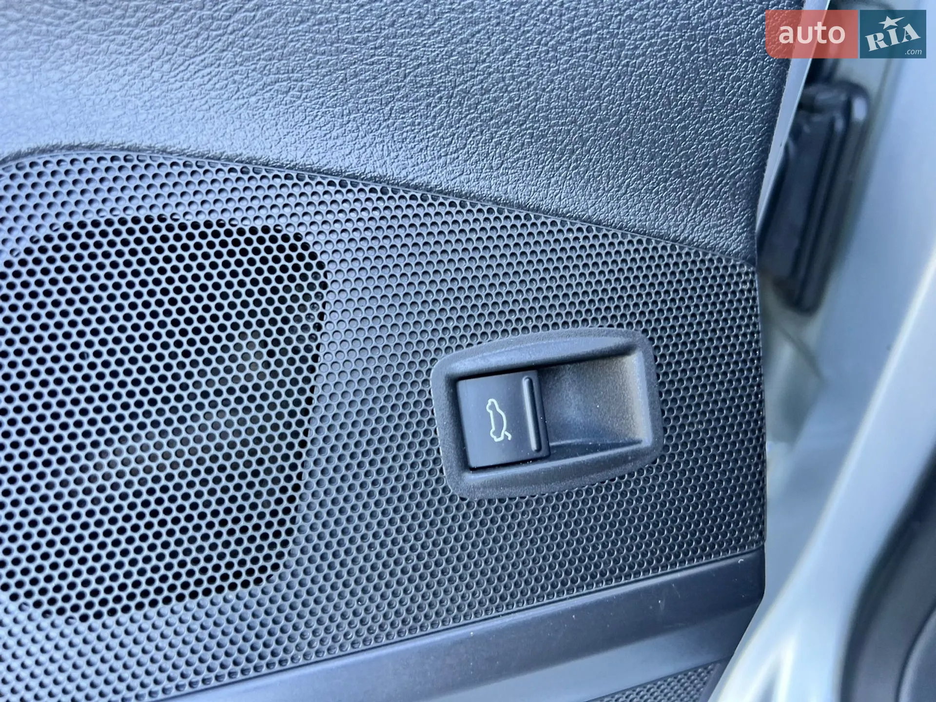 2011 Volkswagen Passat - мініатюра 21
