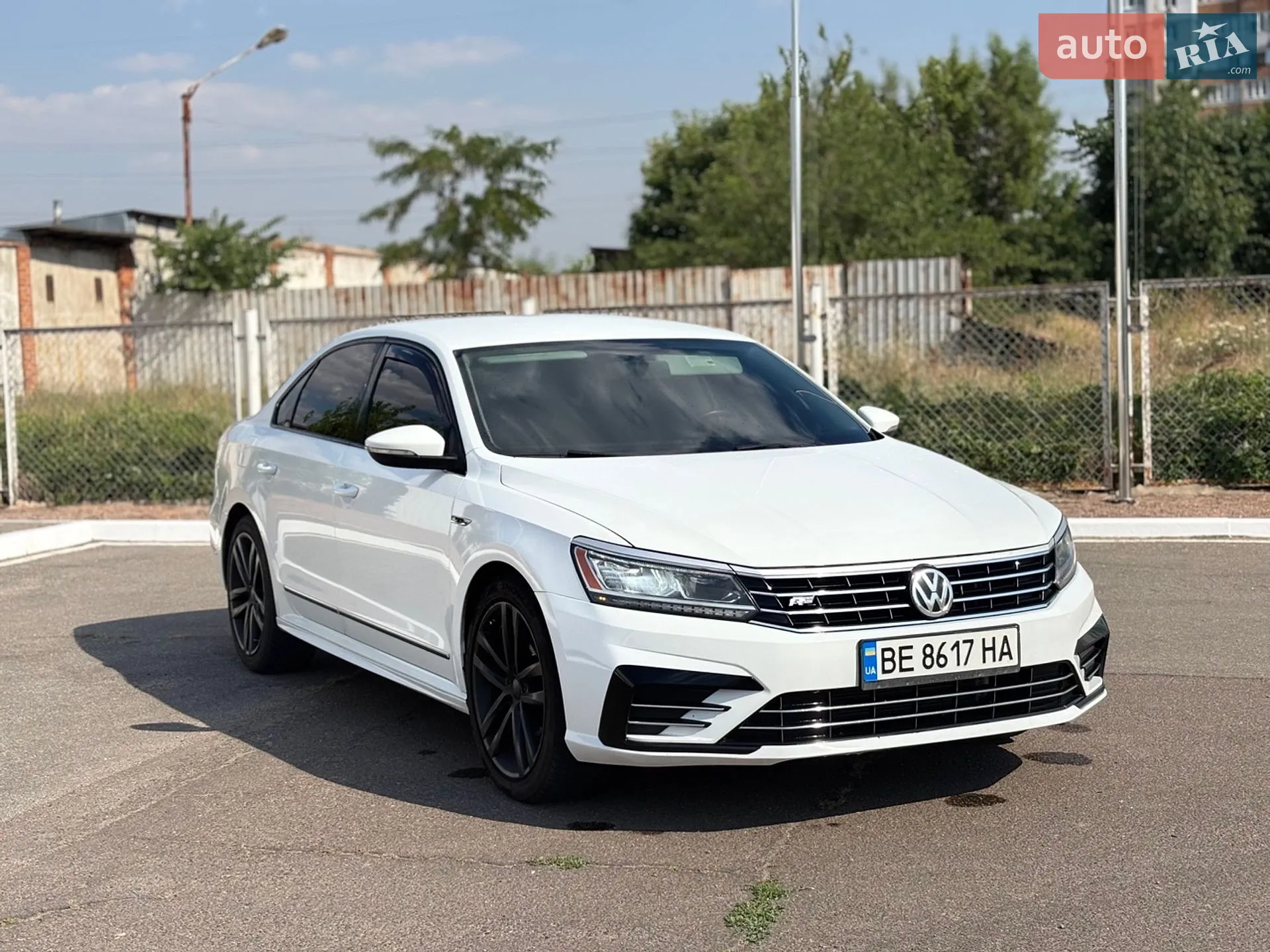 2017 Volkswagen Passat - мініатюра 2