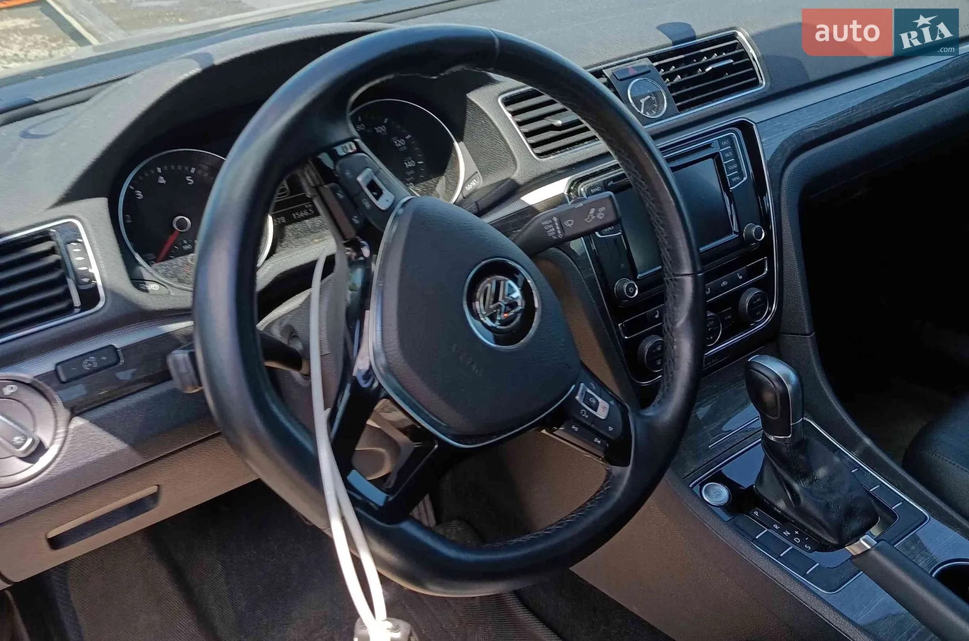 2017 Volkswagen Passat - мініатюра 21