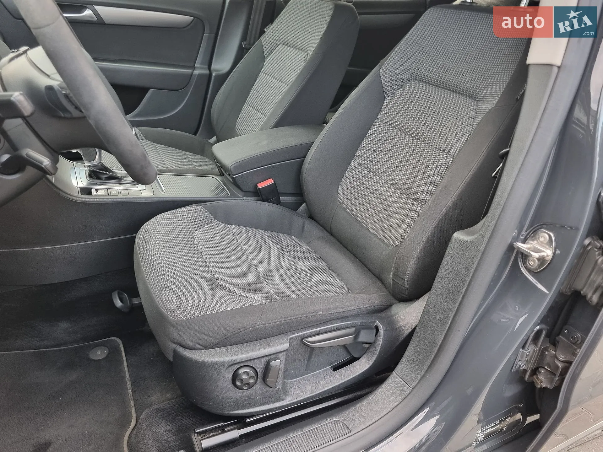 2013 Volkswagen Passat - мініатюра 27