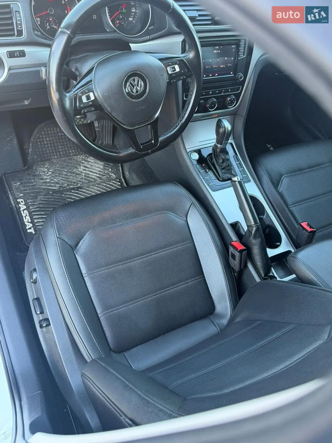 2019 Volkswagen Passat - мініатюра 12
