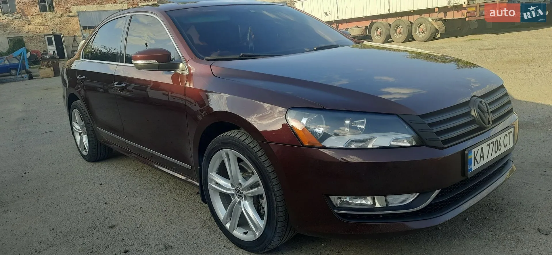 2013 Volkswagen Passat - мініатюра 2