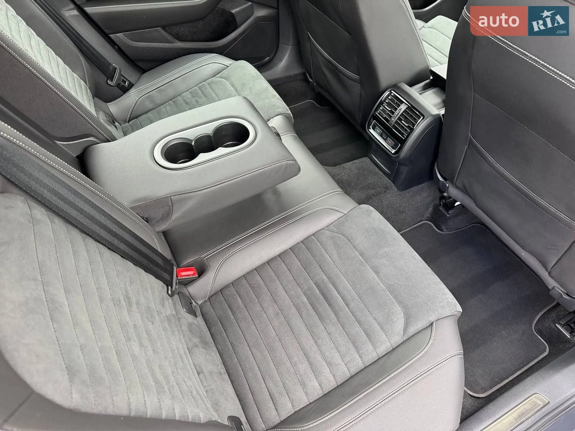 2021 Volkswagen Passat - мініатюра 24