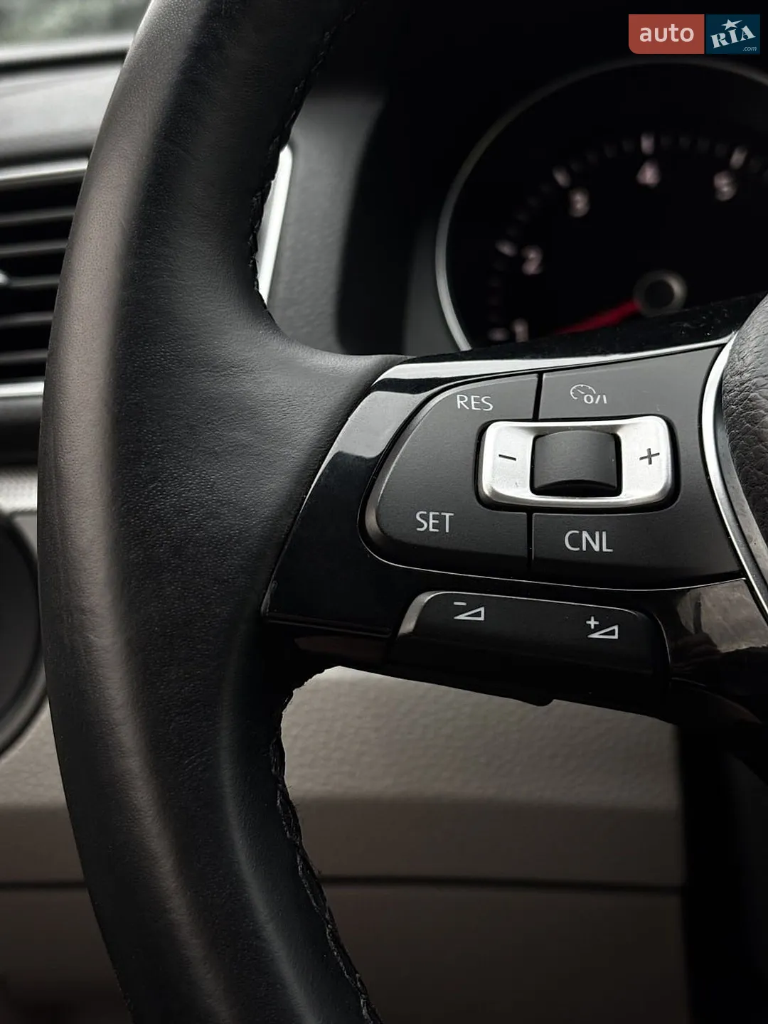 2016 Volkswagen Passat - мініатюра 33