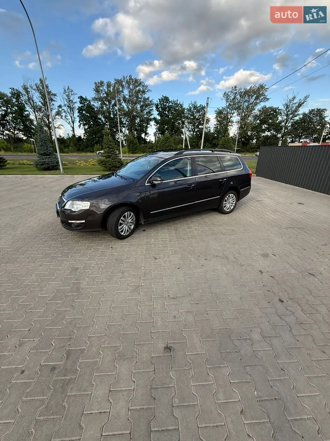 2010 Volkswagen Passat - мініатюра 2