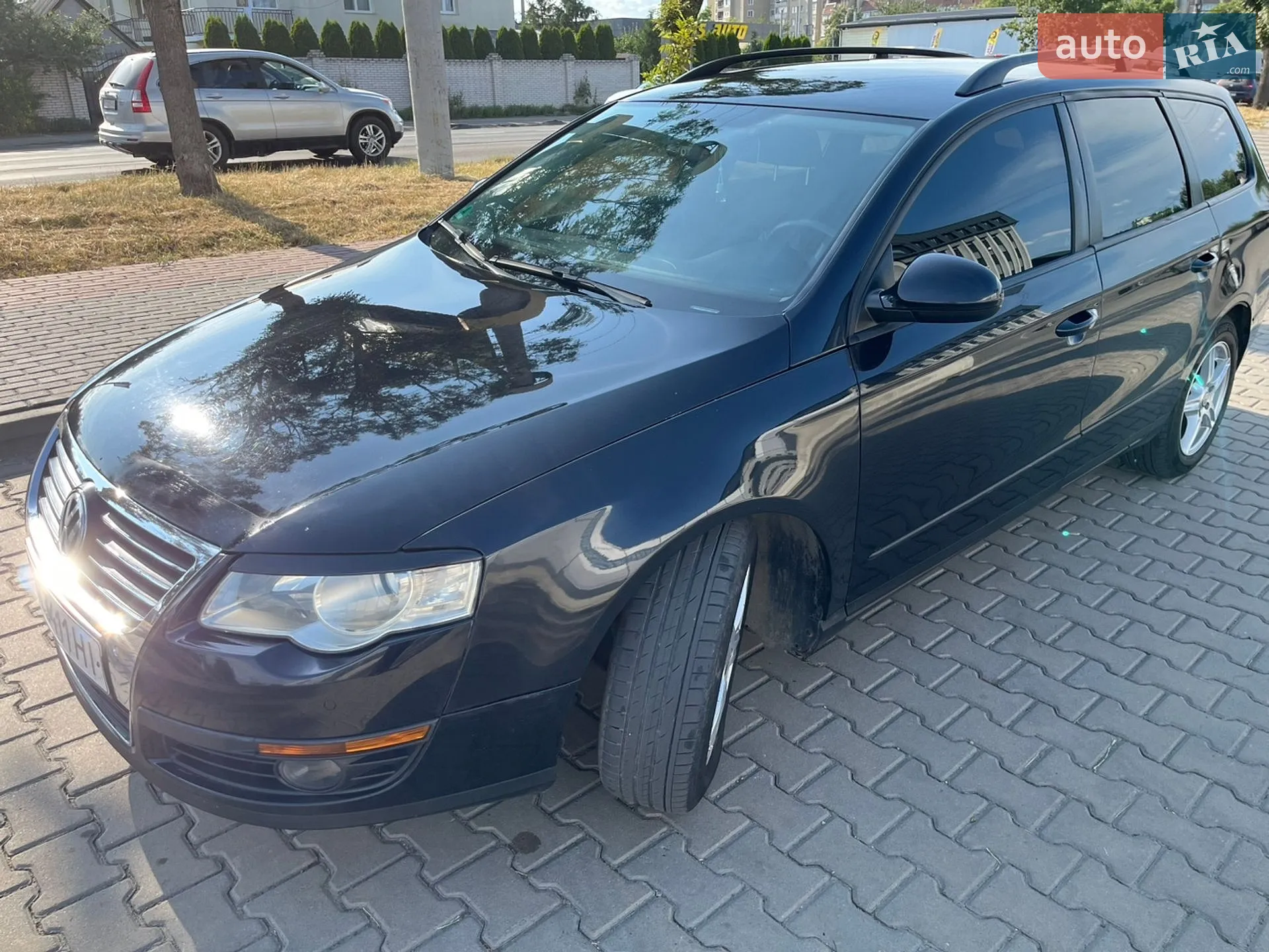2010 Volkswagen Passat - мініатюра 2