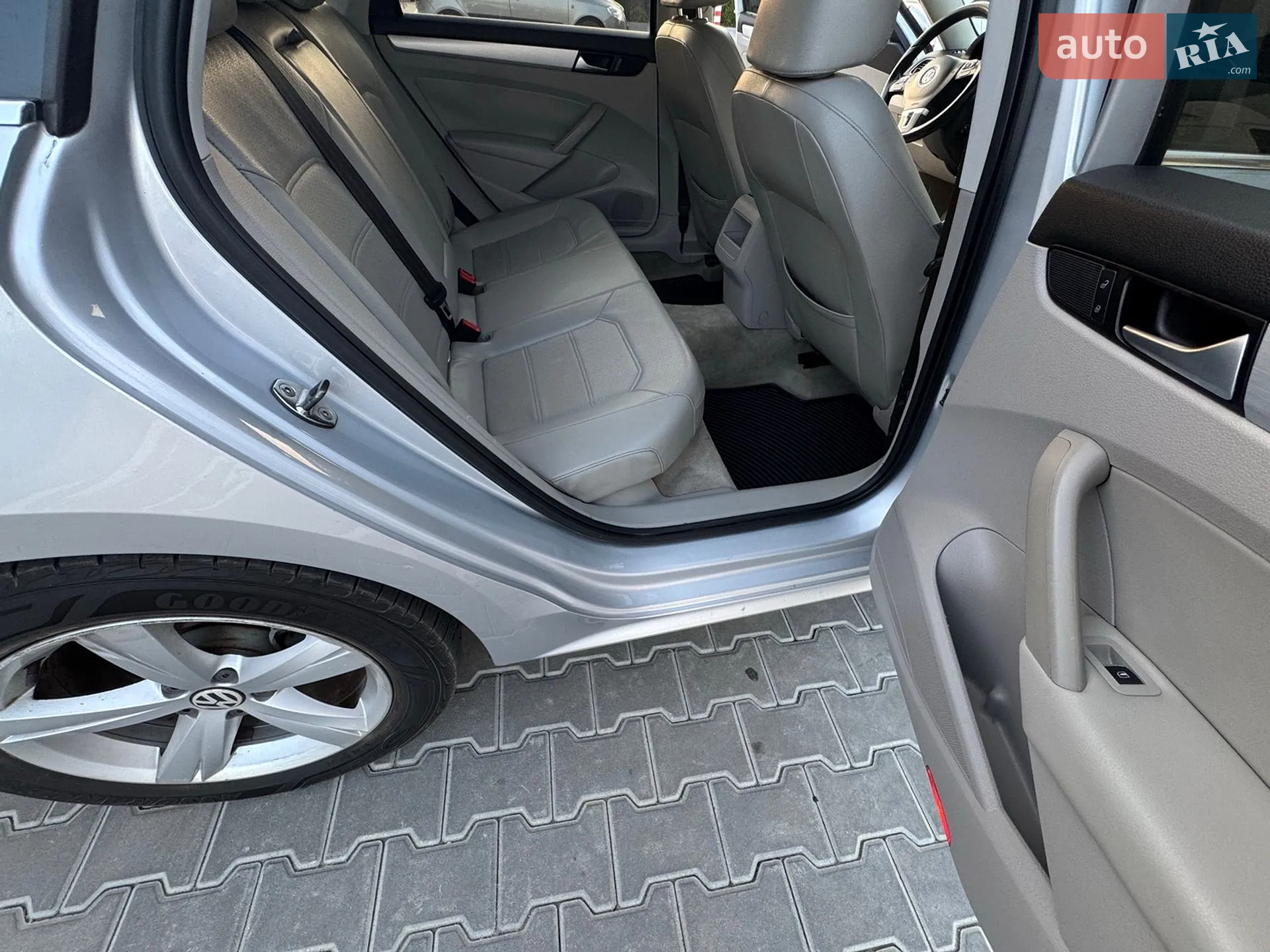 2012 Volkswagen Passat - мініатюра 17