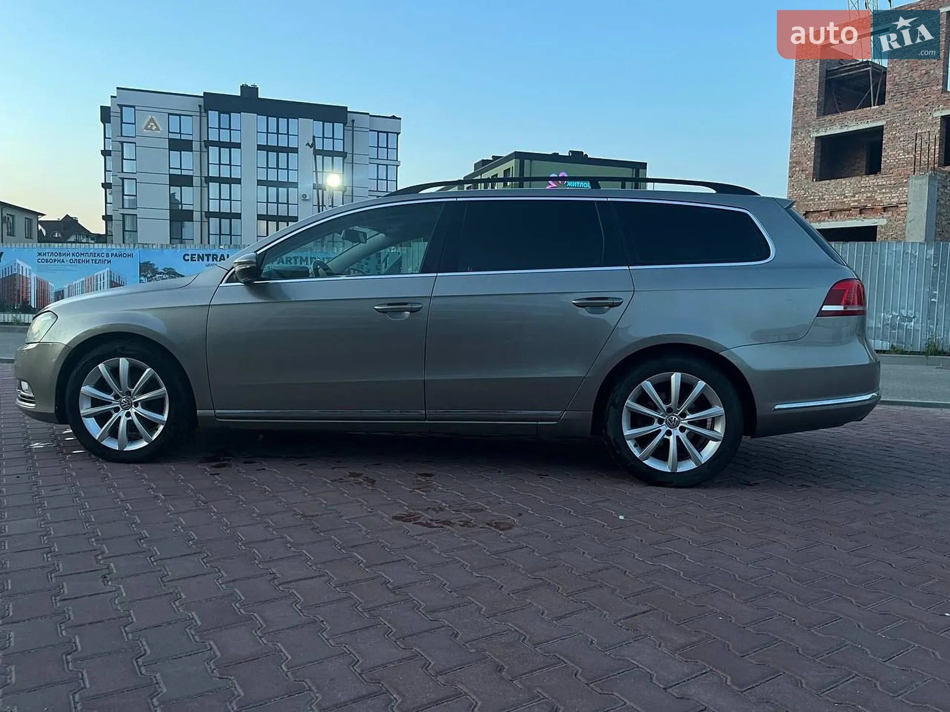 2014 Volkswagen Passat - мініатюра 3