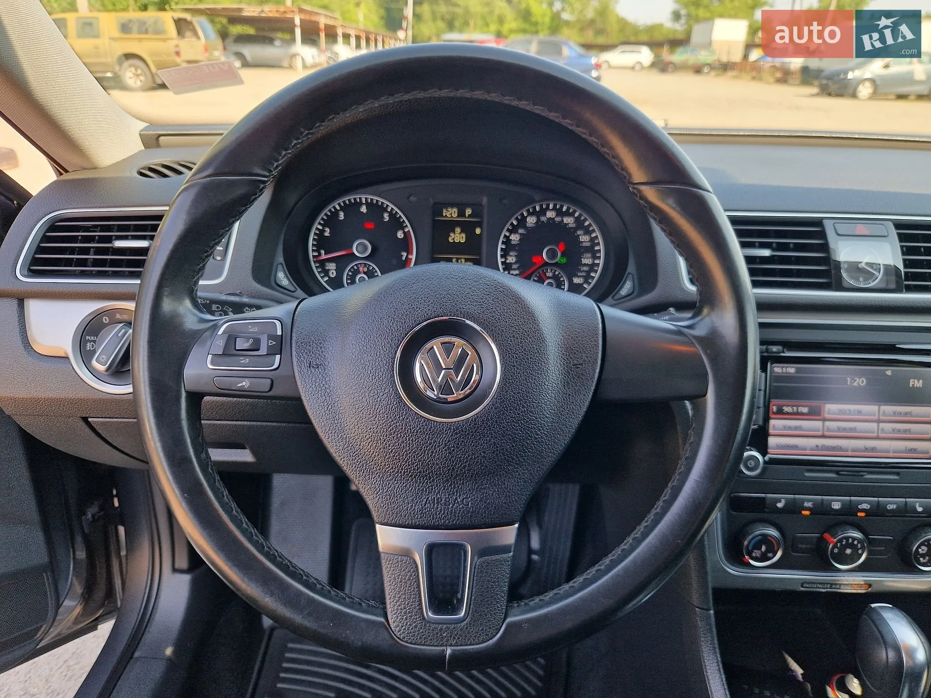 2015 Volkswagen Passat - мініатюра 16