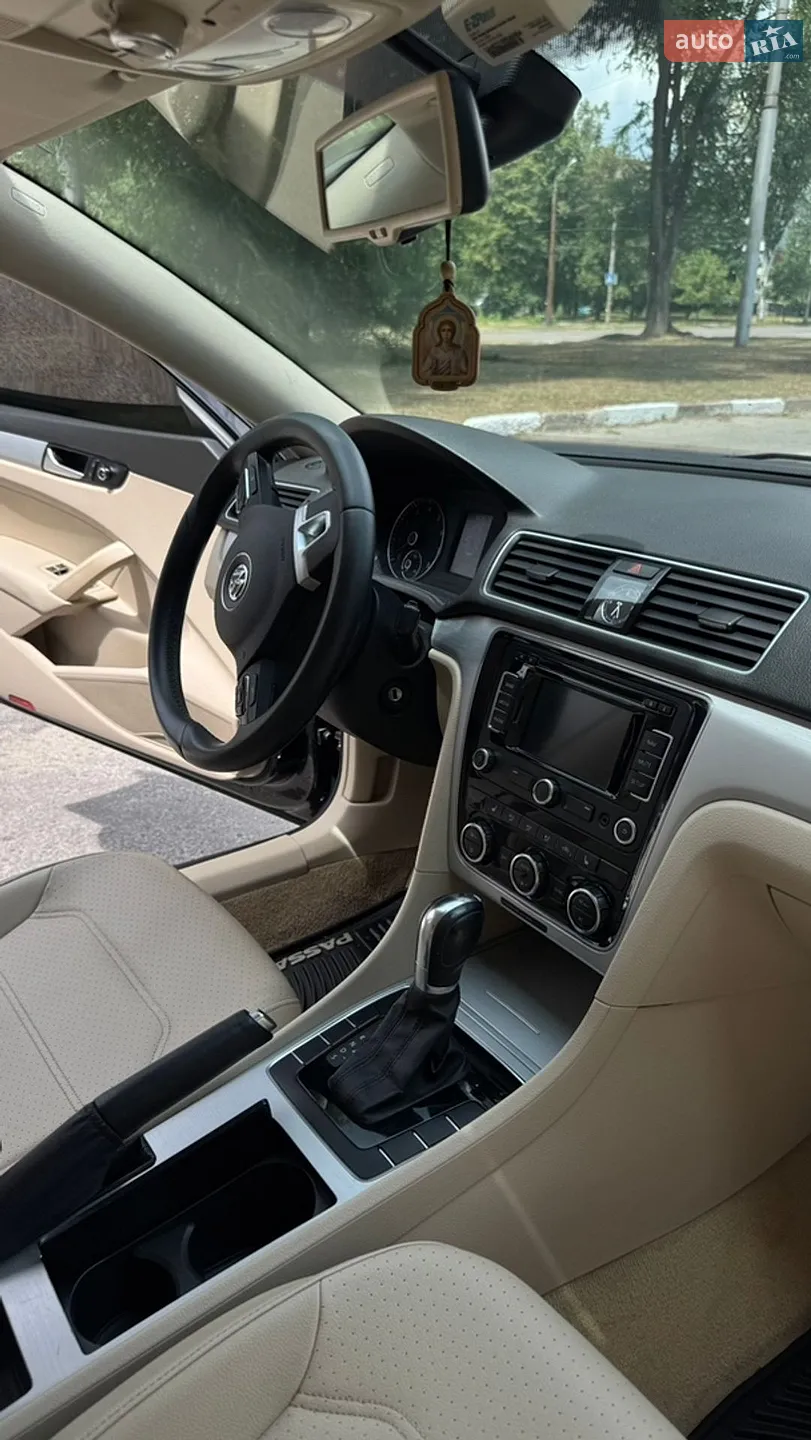 2012 Volkswagen Passat - мініатюра 8
