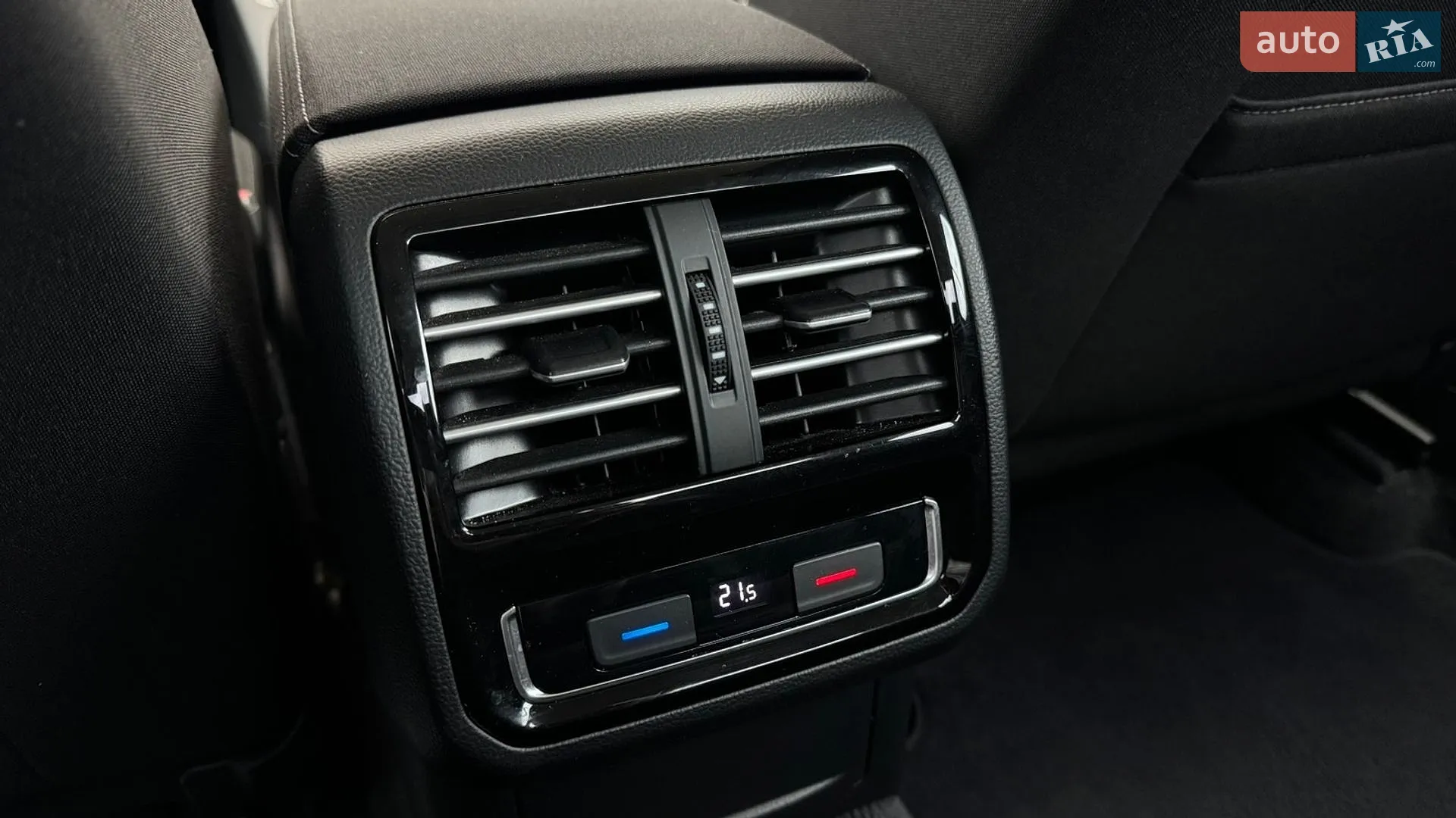 2016 Volkswagen Passat - мініатюра 23