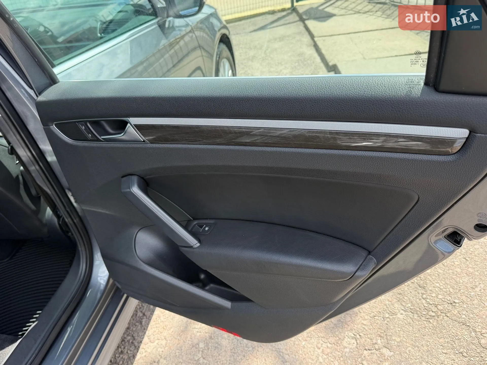 2016 Volkswagen Passat - мініатюра 41